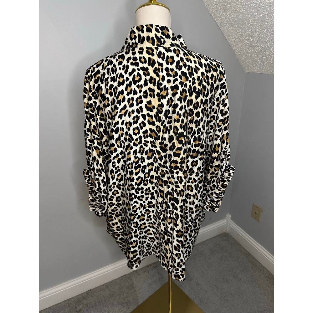 EUC Entro Camel Leopard Print High Neck Green Stripe Dolman Sleeve Top w/Jewelry - Picture 3 of 9